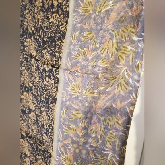 New Sheer Selena Shawl - Picture 3 of 5